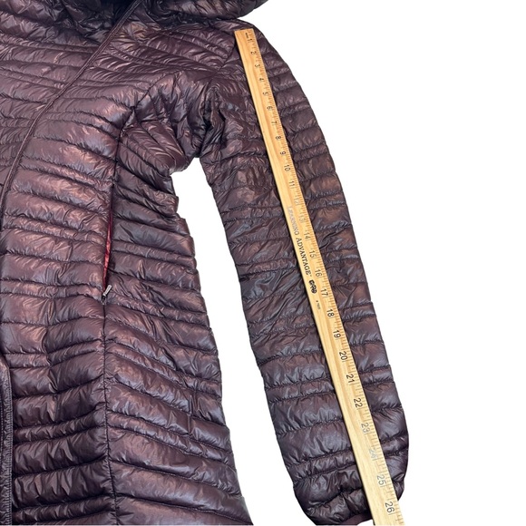 Patagonia Women’s Ultra lightweight Fiona Parka in Dark Ruby Size: S - Picture 10 of 16